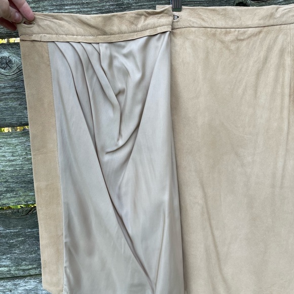 Vintage Alicia Herrera Suede Set - Picture 9 of 15